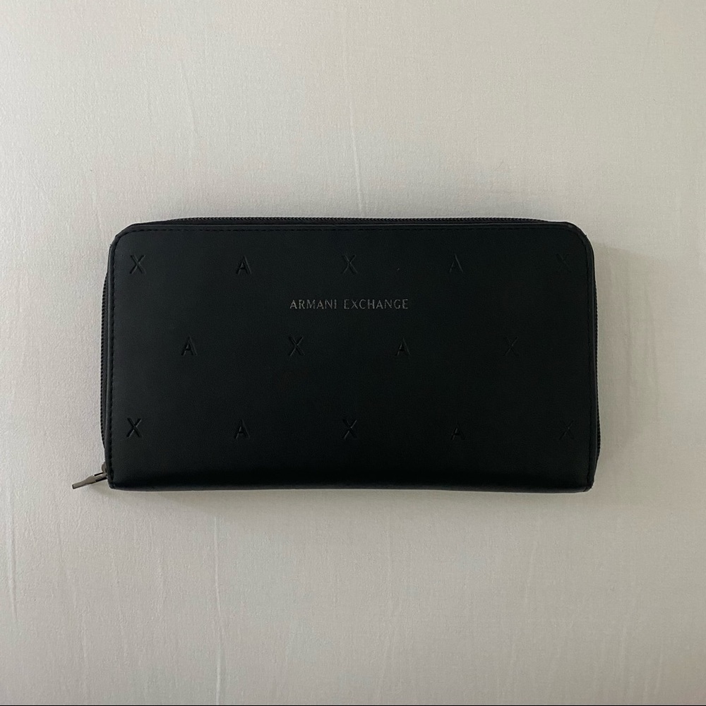 ARMANI EXCHANGE Clutch Purse Wallet for Men
